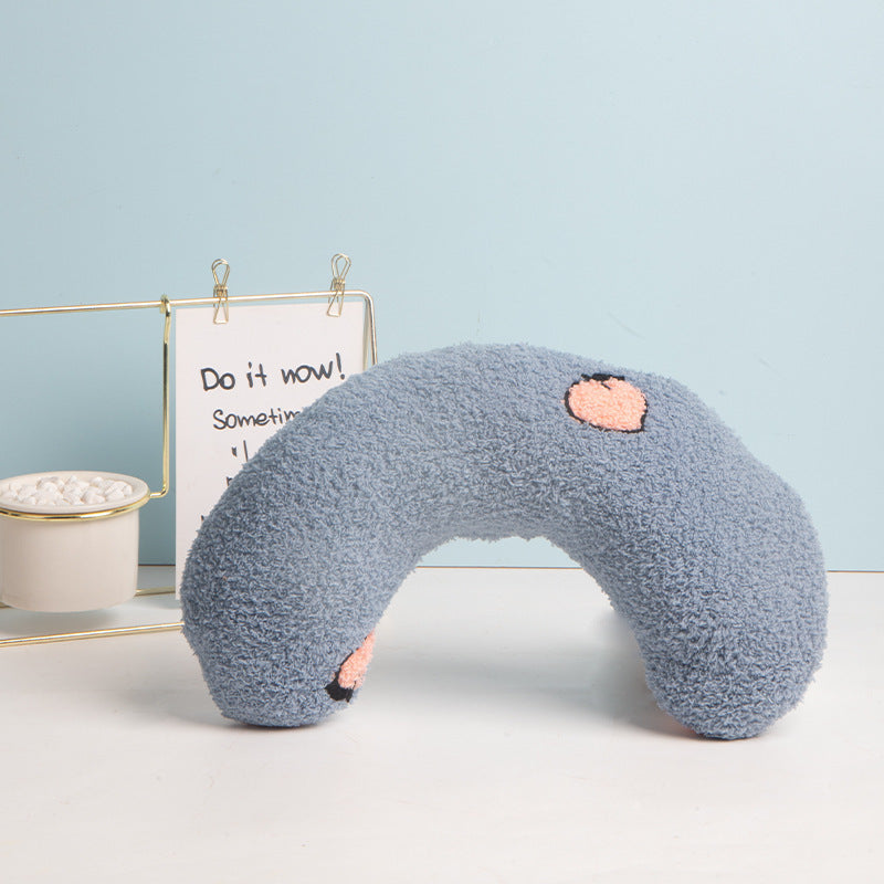 Cozy U-Shaped Pet Pillow – Neck Support for Cats & Small Dogs - The Pawsome Life